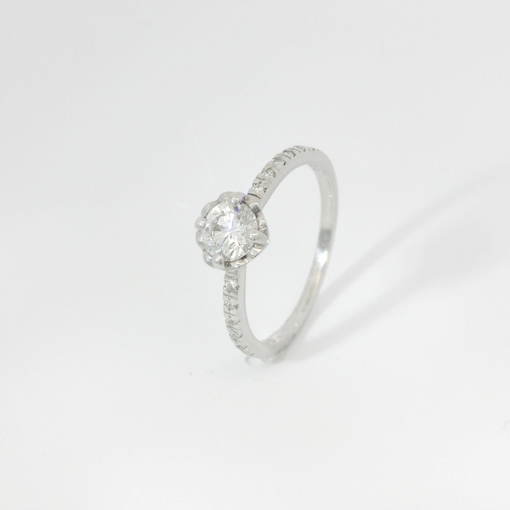 La bague solitaire cœurs 0.50 carats