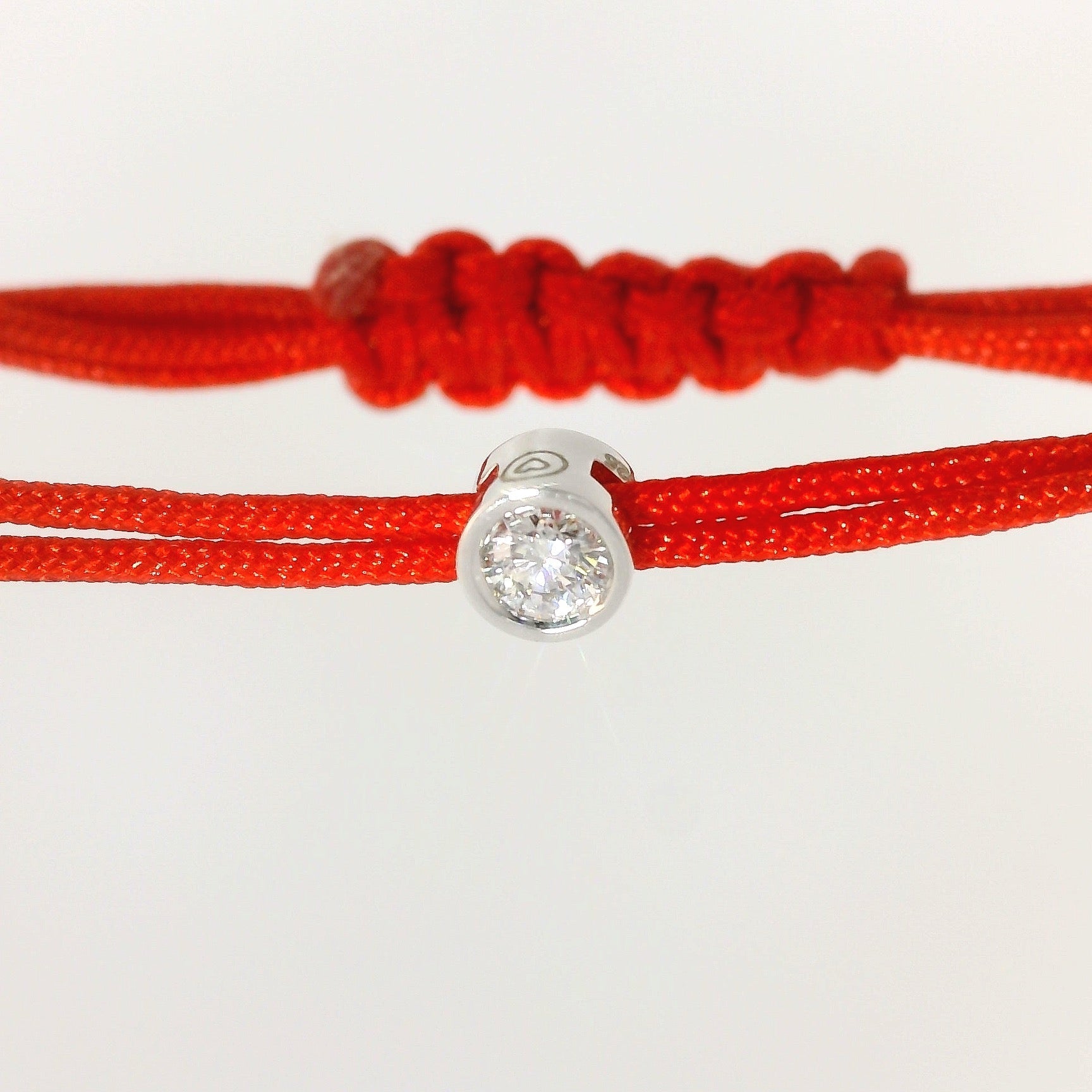 Bracelet Cuty - cordon rouge