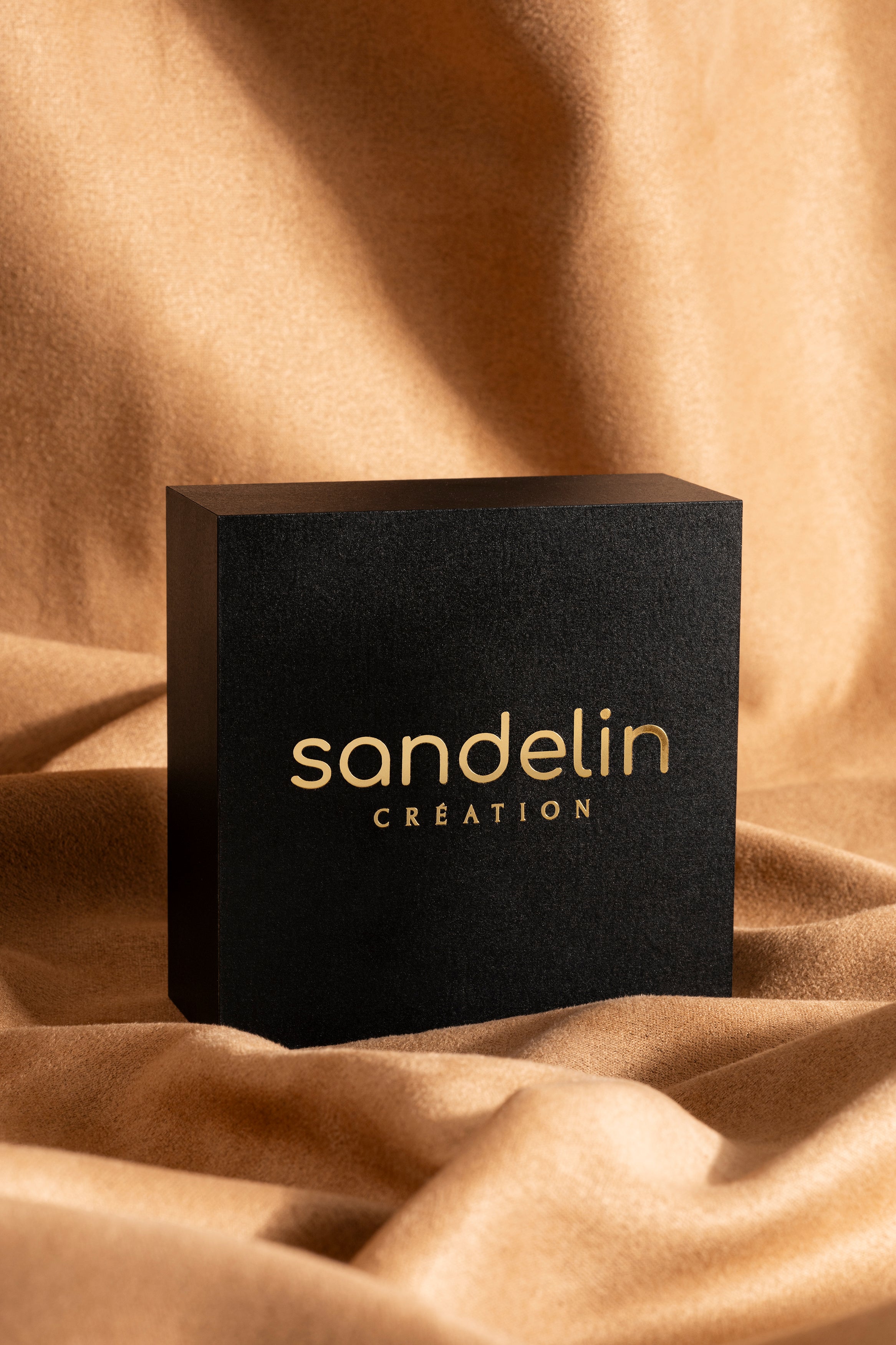 Halskette mit Anhänger "A"