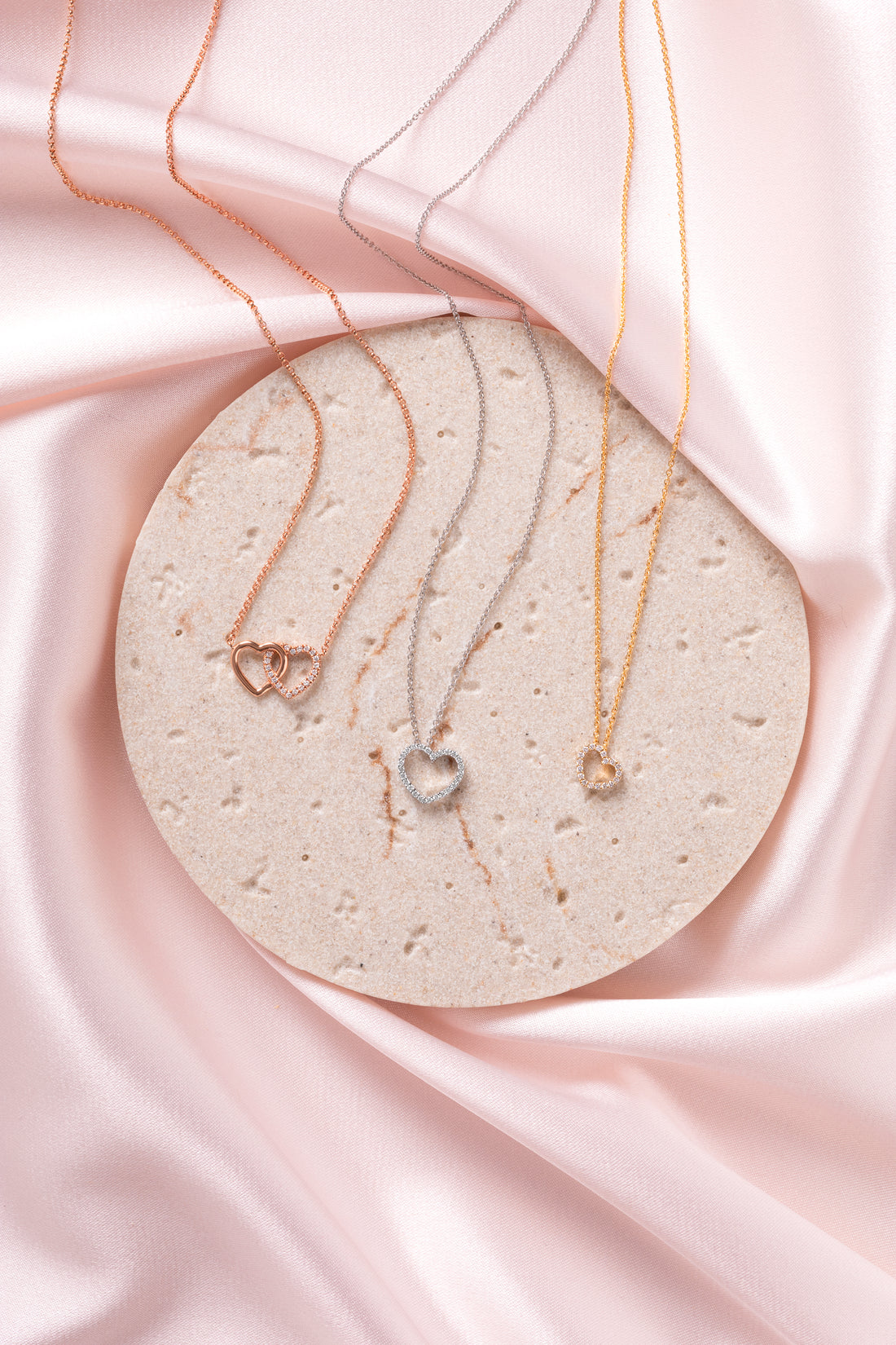 Collier cœurs enlacés