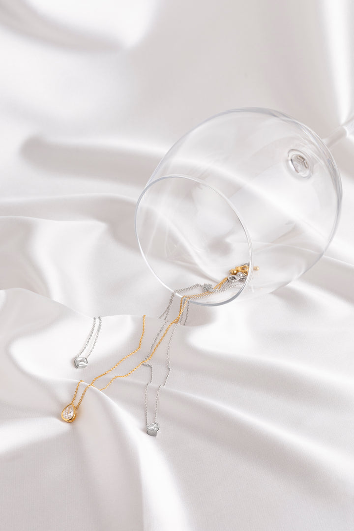 Silver Necklace - heart shape diamond